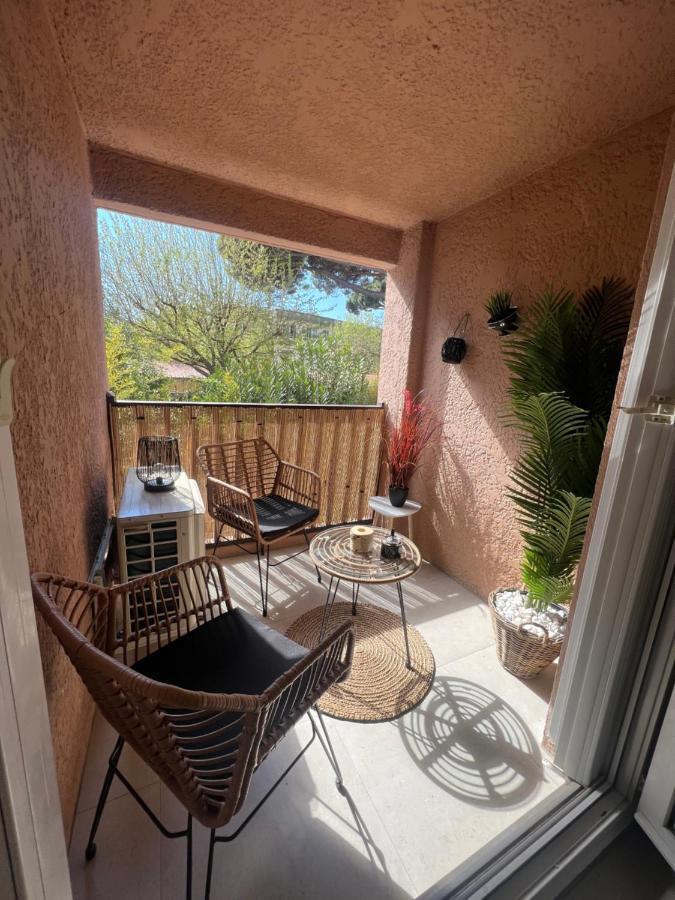 Appartement Pied Dans L'Eau ラ・セーヌ・シュル・メール エクステリア 写真