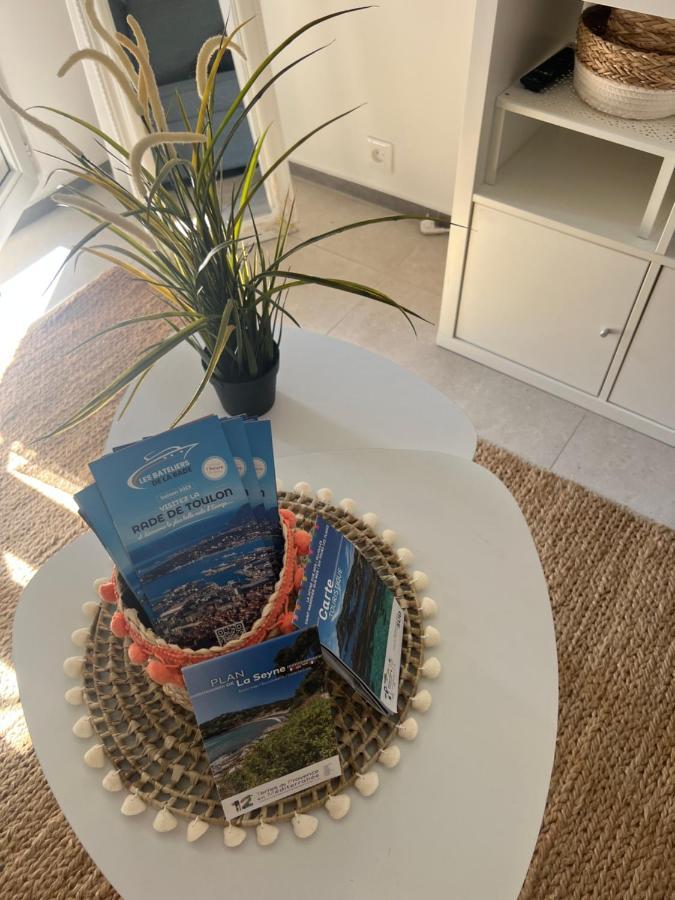 Appartement Pied Dans L'Eau ラ・セーヌ・シュル・メール エクステリア 写真