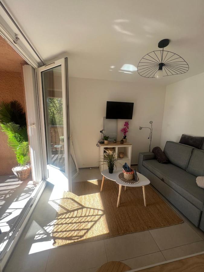 Appartement Pied Dans L'Eau ラ・セーヌ・シュル・メール エクステリア 写真